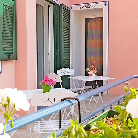 Family Vakantiehuis Albisola Superiore
